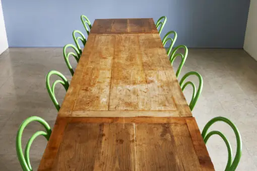 Comment moderniser une table ancienne ?